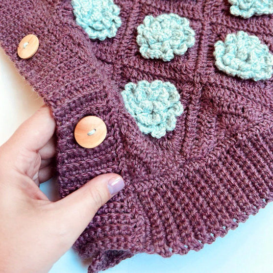 

Snowrose - Children’s Vest
6