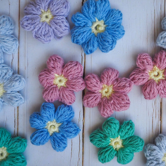 

Blossom - Cardigan
5