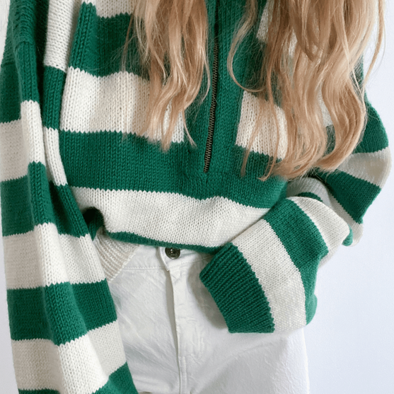 

Zipper Sweater
4
