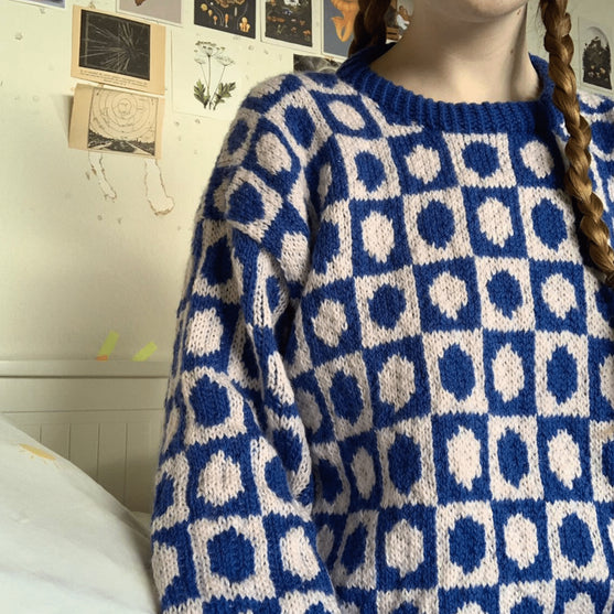 

Spot On - Sweater
4