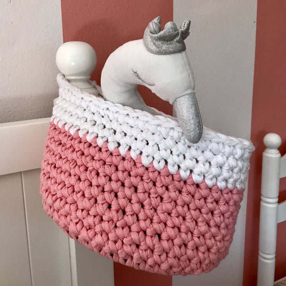 

Joyful - Basket
4