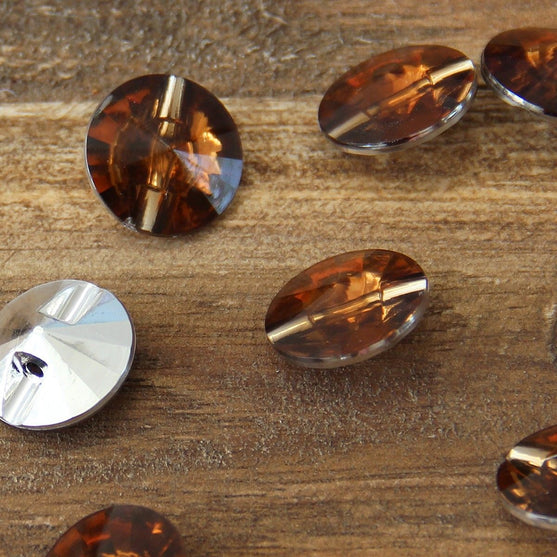 

Tunnel Shank Cocktail Buttons - 18 mm (0.7 inches) - Go Handmade
12