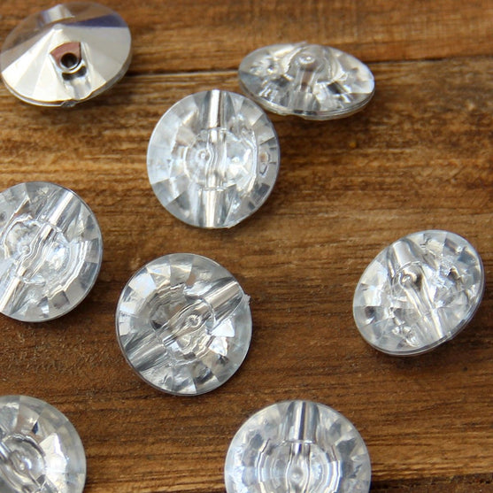 

Tunnel Shank Cocktail Buttons - 18 mm (0.7 inches) - Go Handmade
9