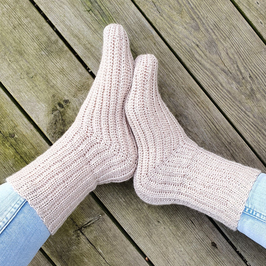 Easy Breezy Ribbing Socks