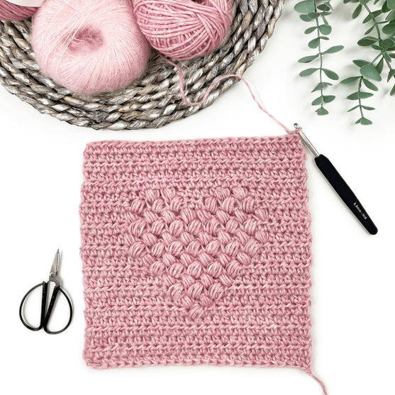 

Sweetheart - Scarf
8