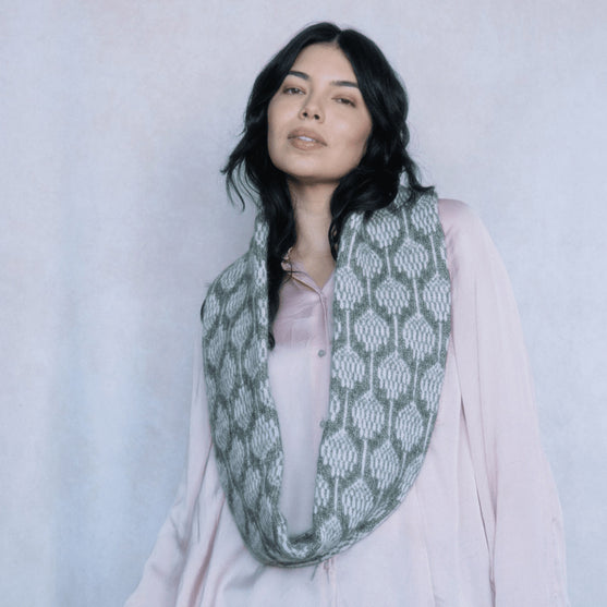 

Biophilia - Colourwork Cowl
7