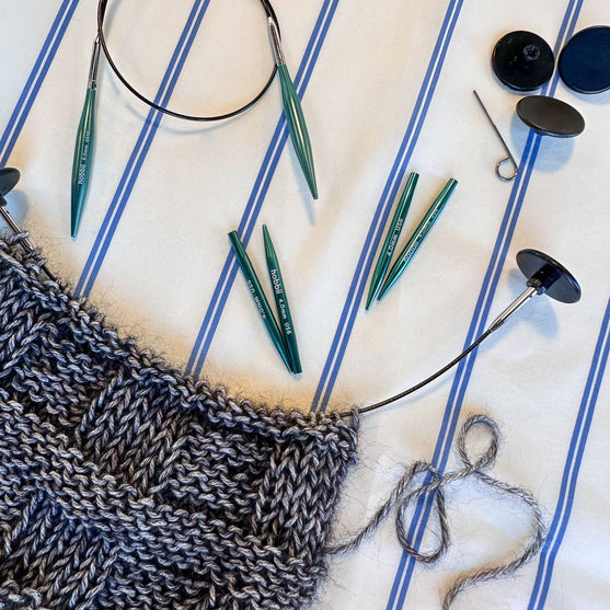 

EXTRA Short Cables - Hobbii
4