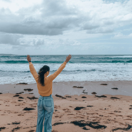 

Conch - Cardigan and Top
2