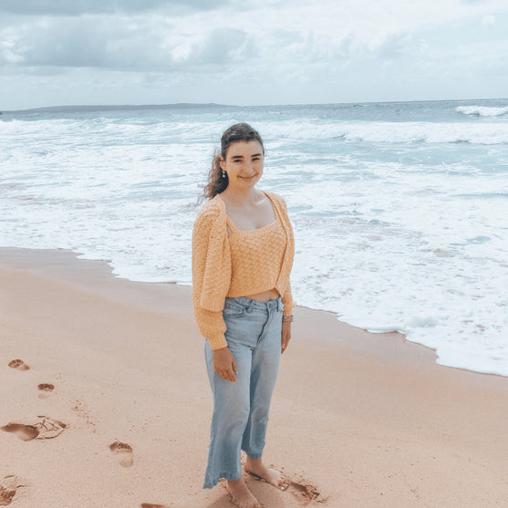 

Conch - Cardigan and Top
4