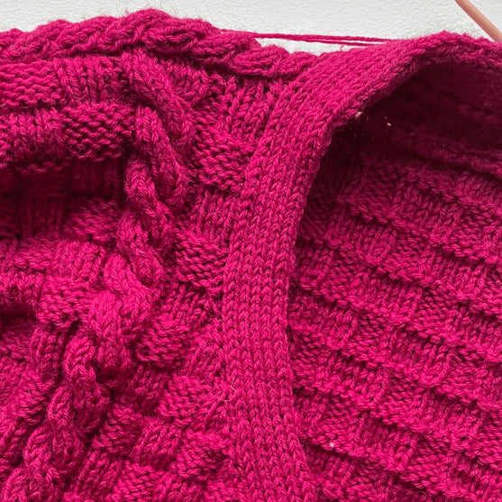 

Easy Summer Cardi - Gilet - KAL
2