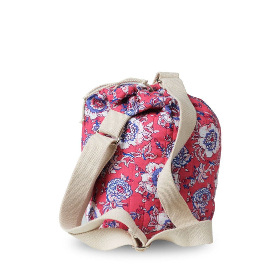 

Quilted Bucket Bag - Hobbii
1