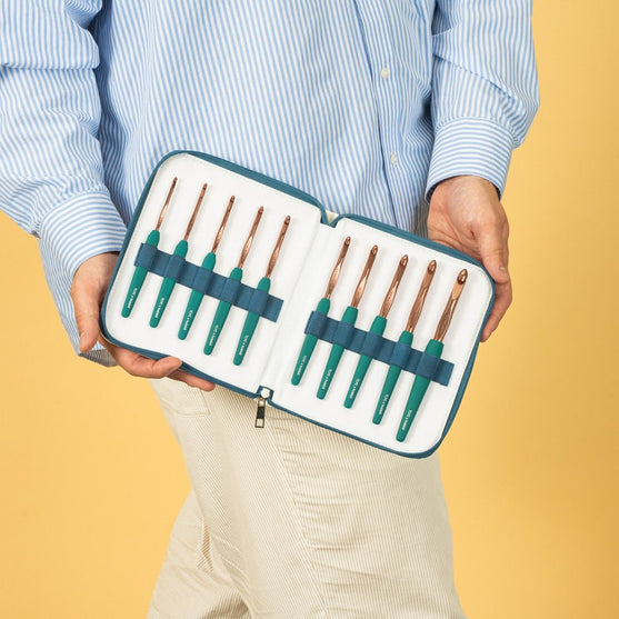 

Crochet Hook Set - Hobbii X TL Yarn Crafts
5