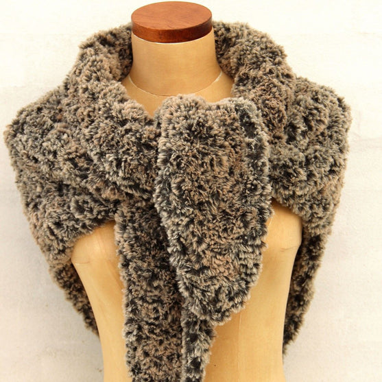 

Châle Granny Fur Lux
1