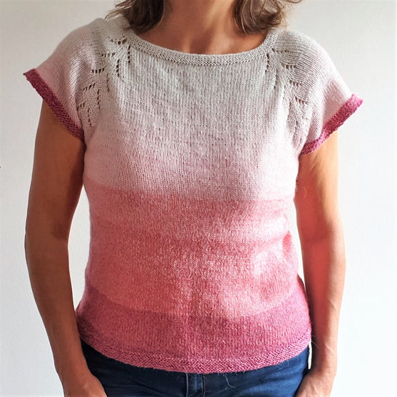 

Ella - T-shirt
1