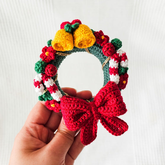 

Alfie the Bear - Christmas Wreath
5