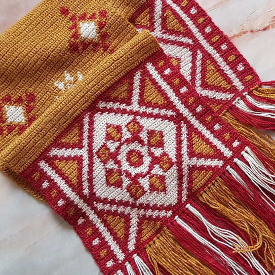 

Desert Ruby - Scarf
2