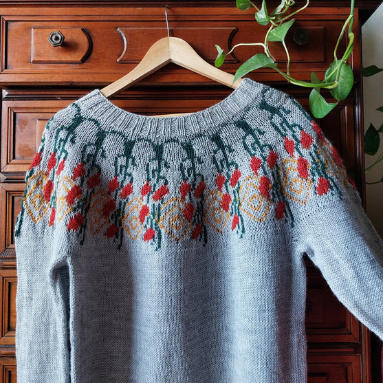 

Autumn Berries - Sweater
2