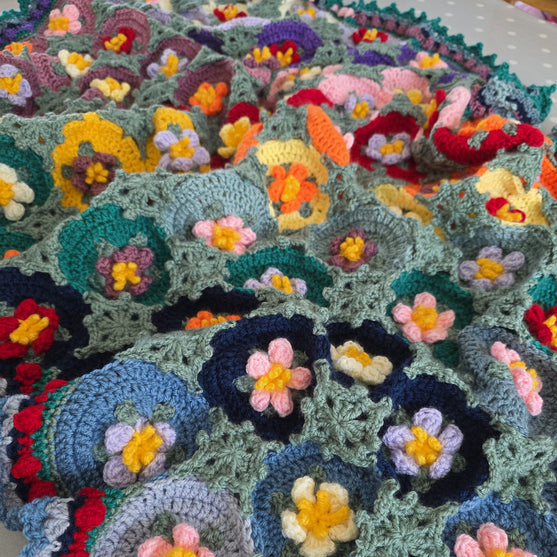 

Macaroon Blossom - Blanket
5