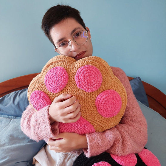 

Cat Paw - Pillow
3