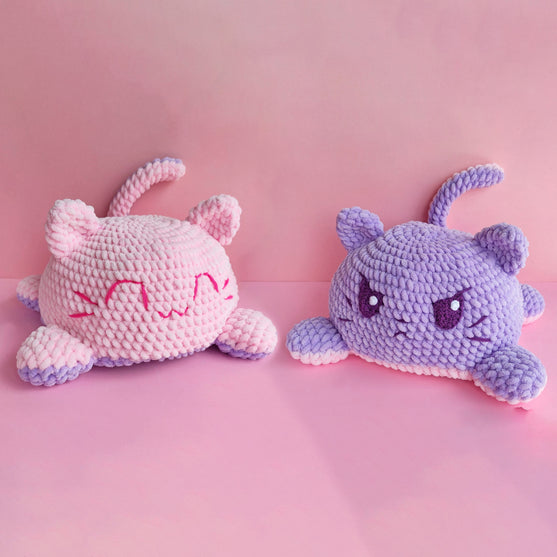 

Moody -  Reversible Cat
1