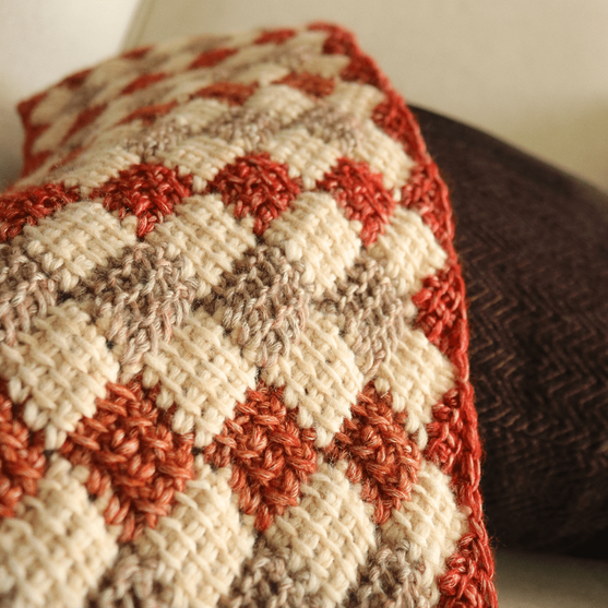 

The Bookish Scarf
4