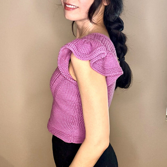 

Caitlyn - Top
3