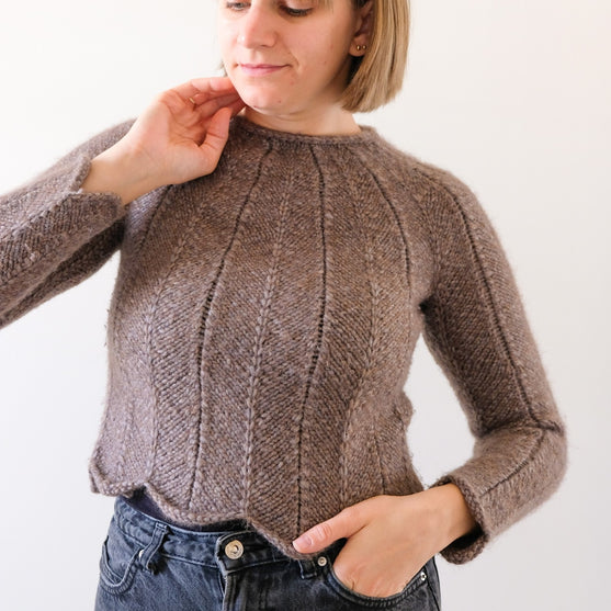 

Folly Dolly - Sweater
1