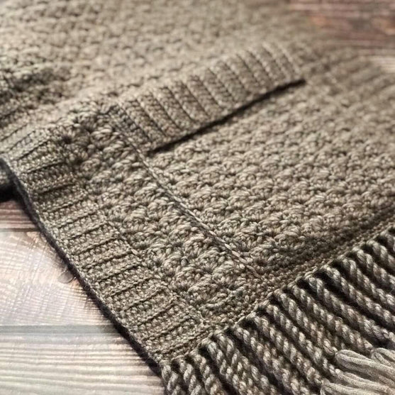 

Shanti - Pocket shawl
5