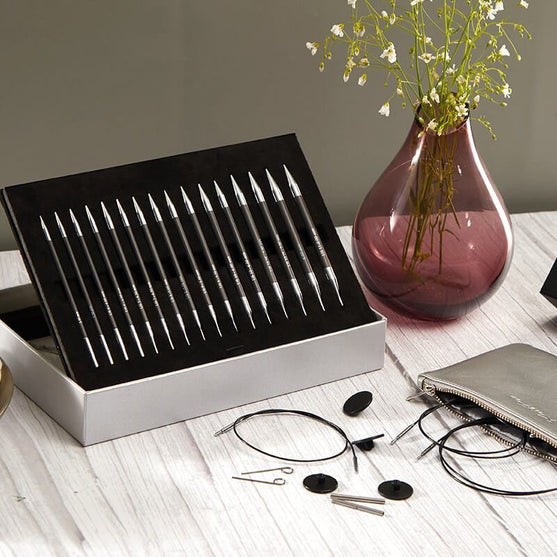 

Karbonz Interchangeable Circular Needle Set - KnitPro
4