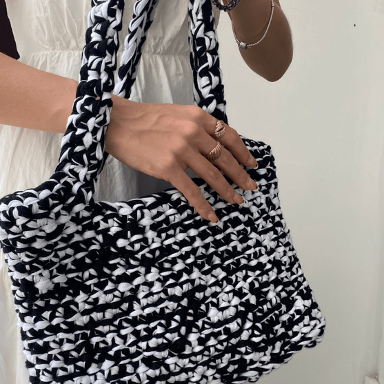 

Trendy Everyday Handbag
2