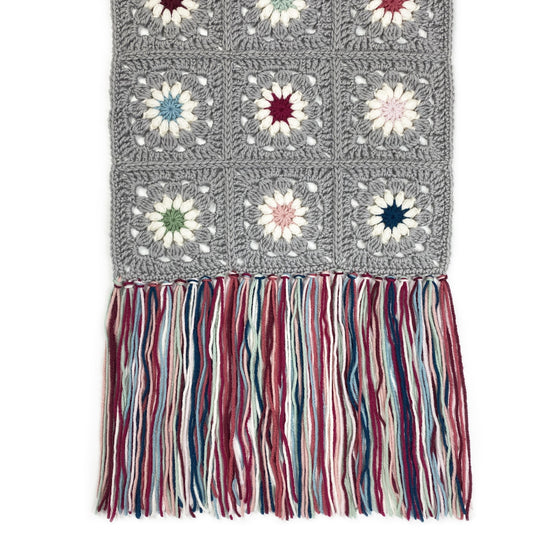 

Dahlia - Scarf
6