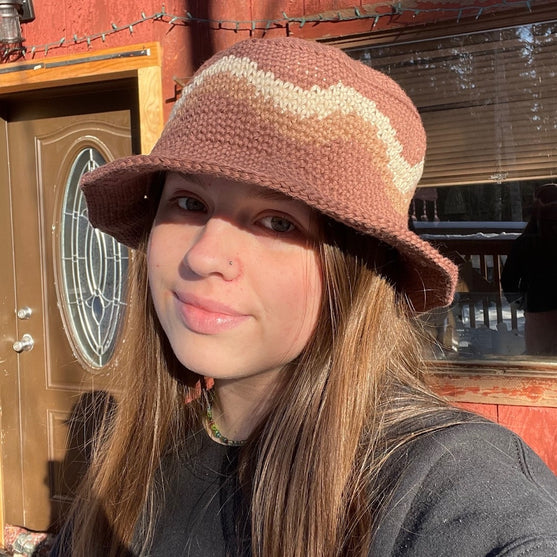 

Wavy - Bucket Hat
3