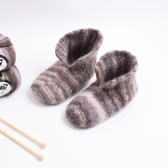 

Chaussons feutrés - Tricotés
2