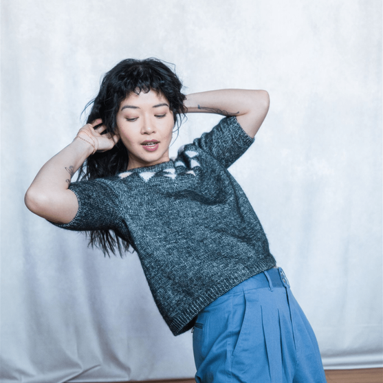 

Acute - T-shirt in Kleurwerk
5