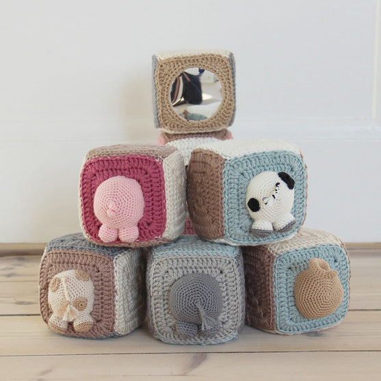 

Cubes empilables - avec des animaux
1