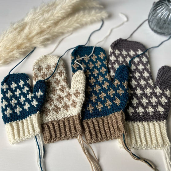 

Arda - Mittens
4