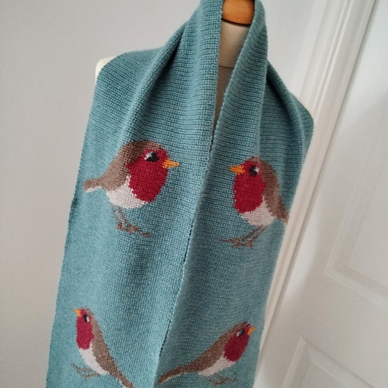 

Robin - Scarf
3