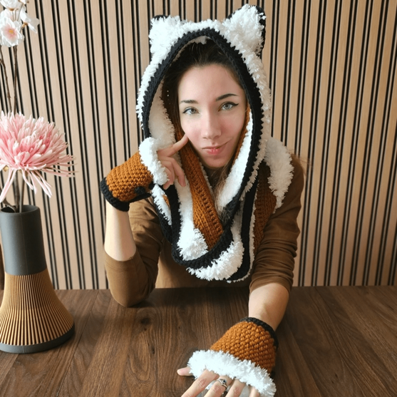 

WereFox - Scarf and Hand Warmers
8