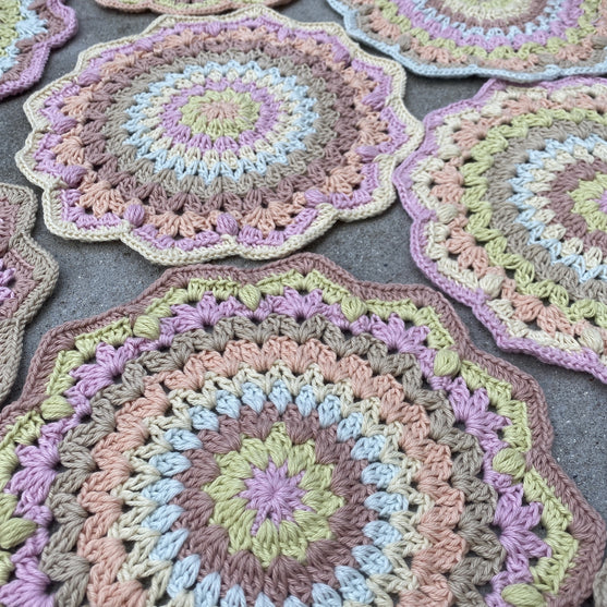 

Dahlia Mandala
5