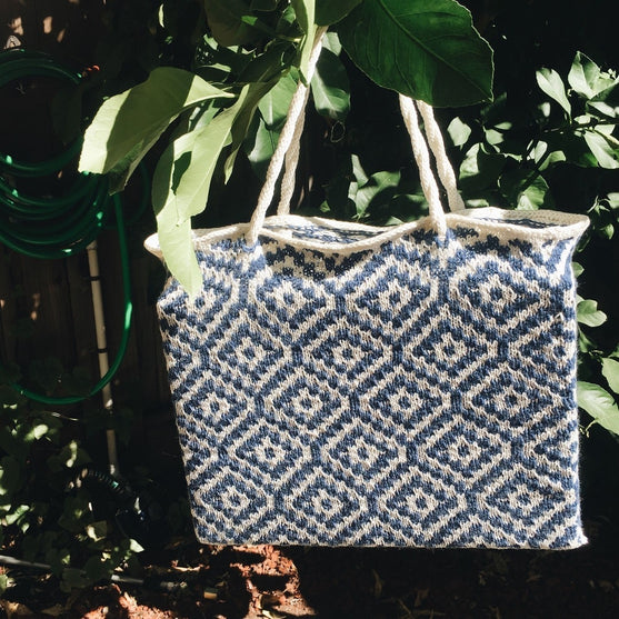 

The Tile - Bag
3