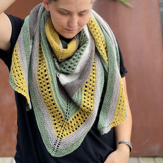

Outfoxed - Shawl
2