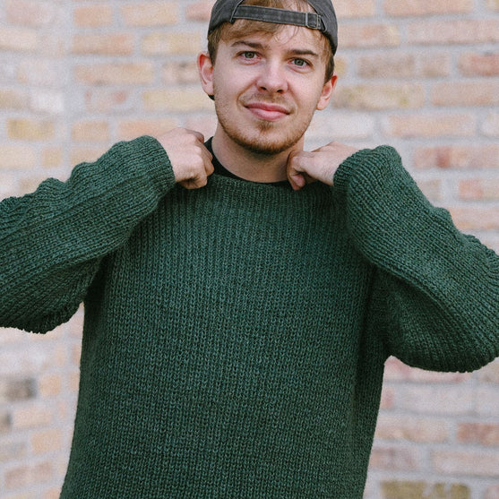 

Christian Cozy - Pull
7