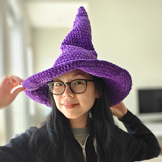 

Chapeau de Sorcière Simple
2