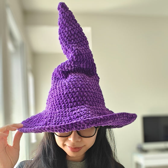 

Chapeau de Sorcière Simple
1