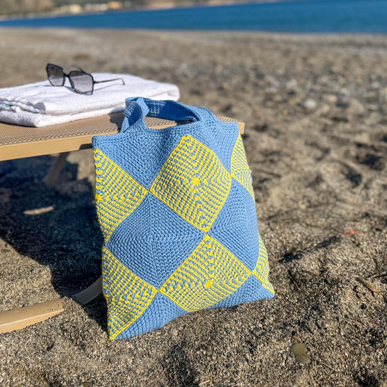 

Lumi - Tote Bag
3