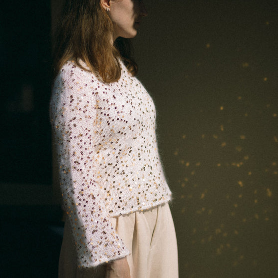 

Summer Lotus Sparkle - Blouse
2