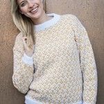 1688 – Woman’s sweater with weave knitting in Mayflower Alpaca Touch.
