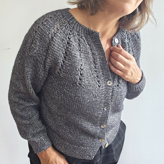 

Valdis - Cardigan
2