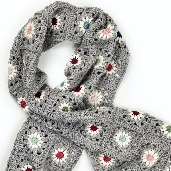 

Dahlia - Scarf
8