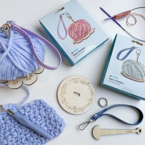 

Wrist Yarn Holder - Hobbii
6